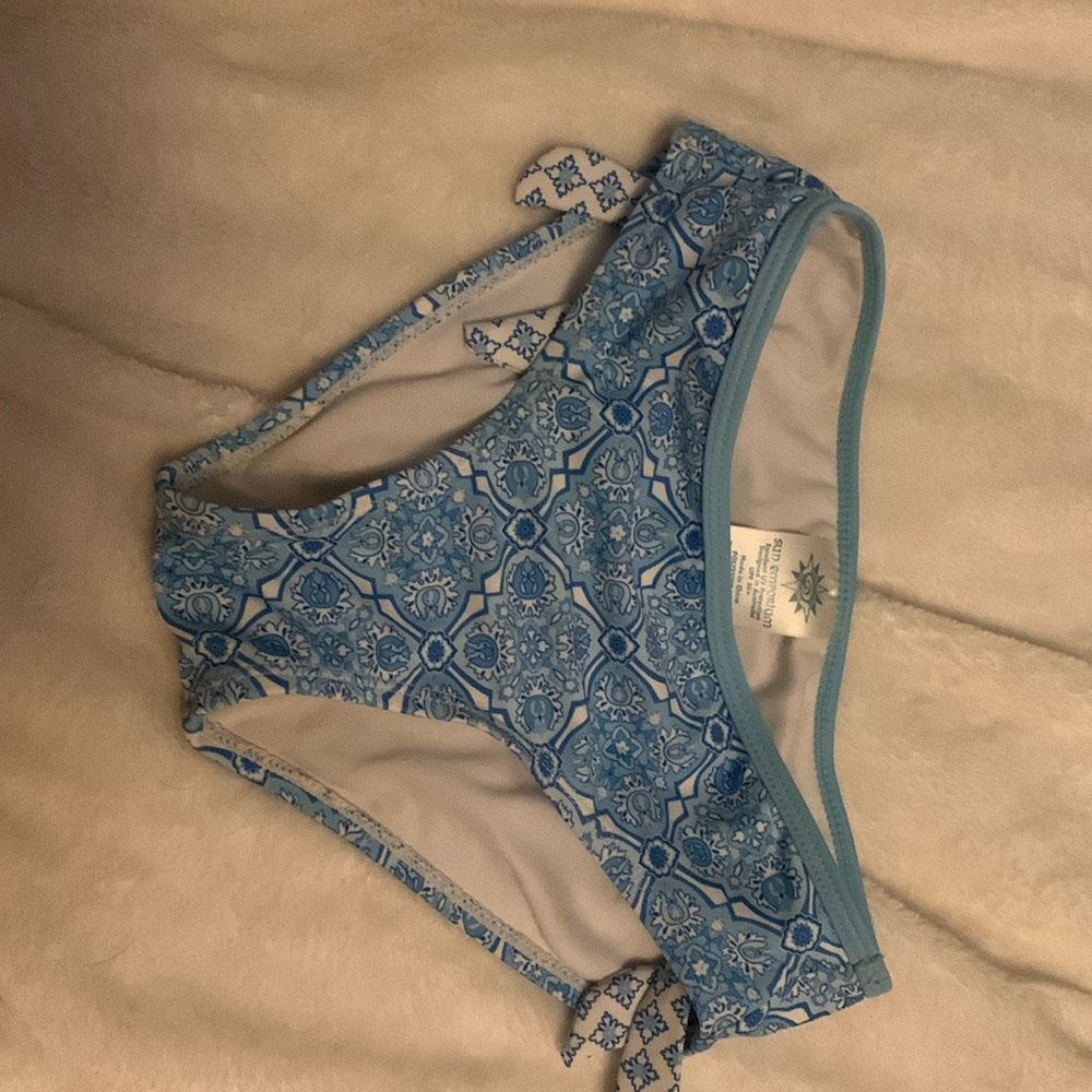 Girls bathing suit bottoms